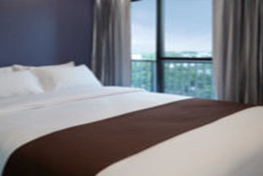 Casa Residence Hotel Банкок Екстериор снимка